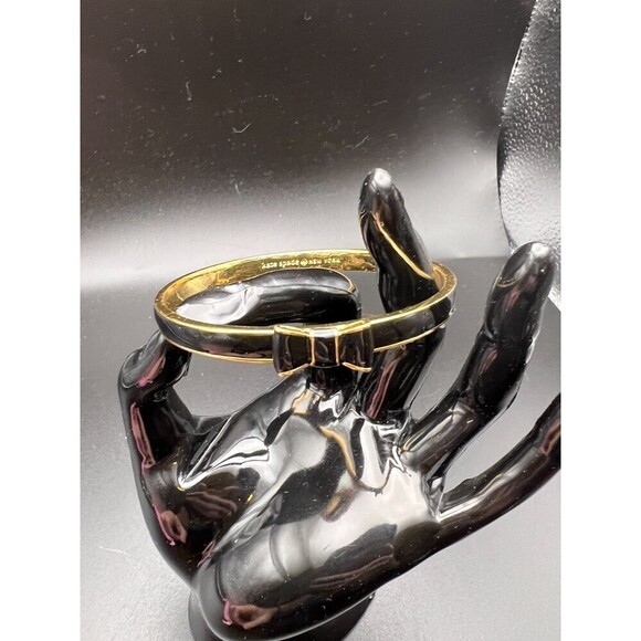 Kate Spade Take a Bow Enamel Bangle - Picture 4 of 6